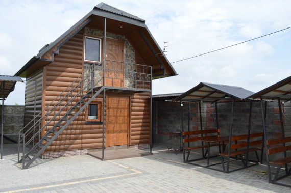 Двомісний Двомісний