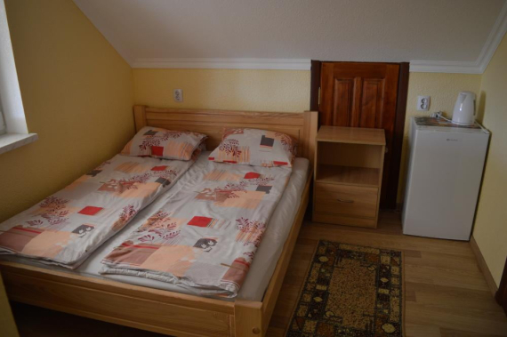 Двомісний Двомісний