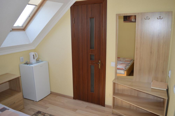 Двомісний Двомісний