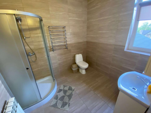 Апартамент на 10 чоловік Апартамент на 10 чоловік