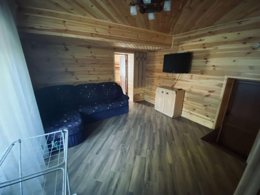 Шестимісний Шестимісний