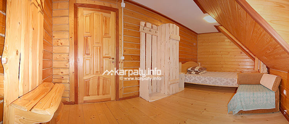 Тримісний Тримісний